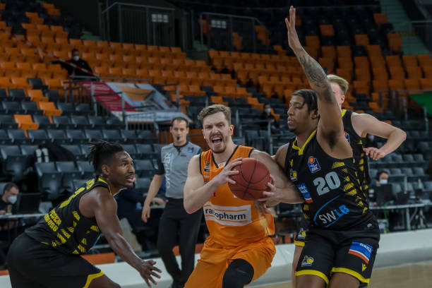 自本赛季开 自本赛季开