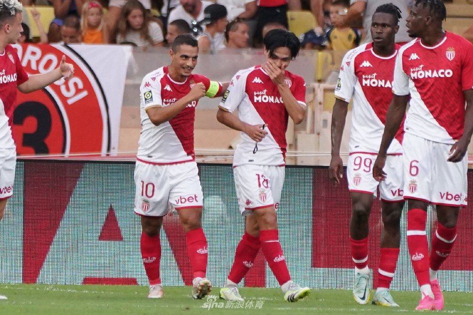 展现出了强 展现出了强