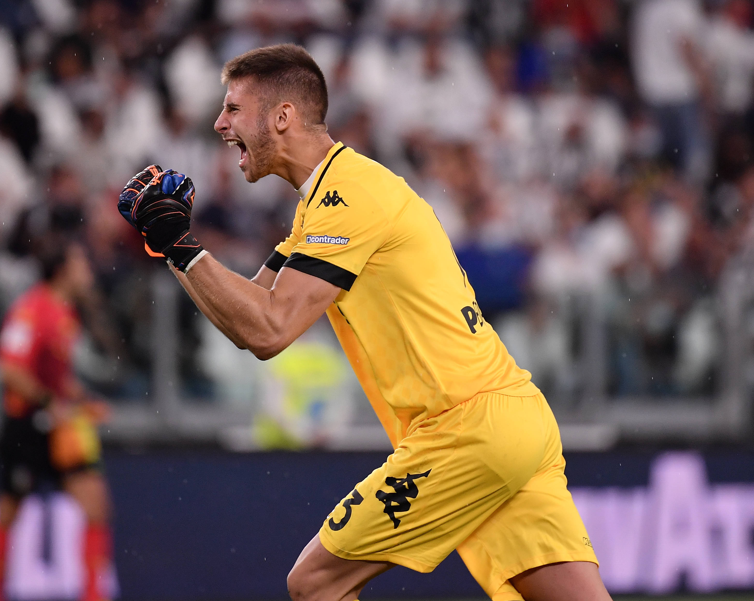 这一进球彻 这一进球彻